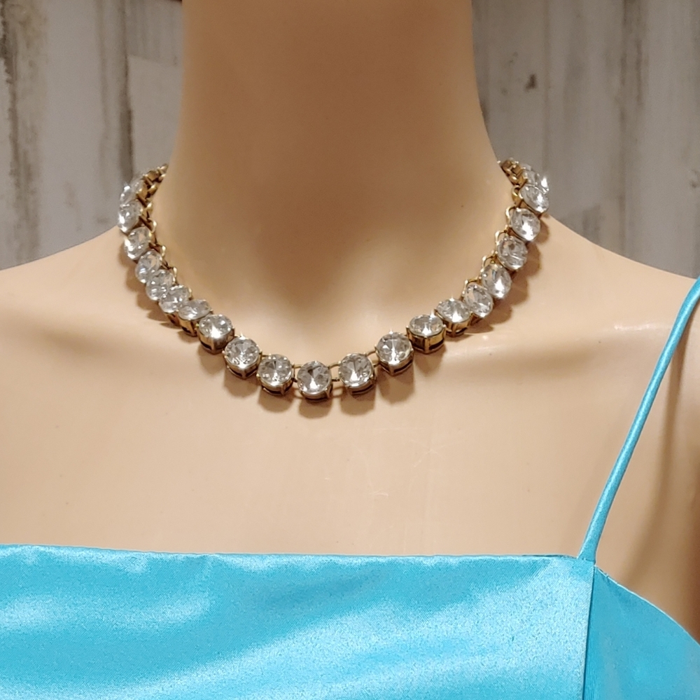 Chloe & Isabel Heirloom crystal gold necklace